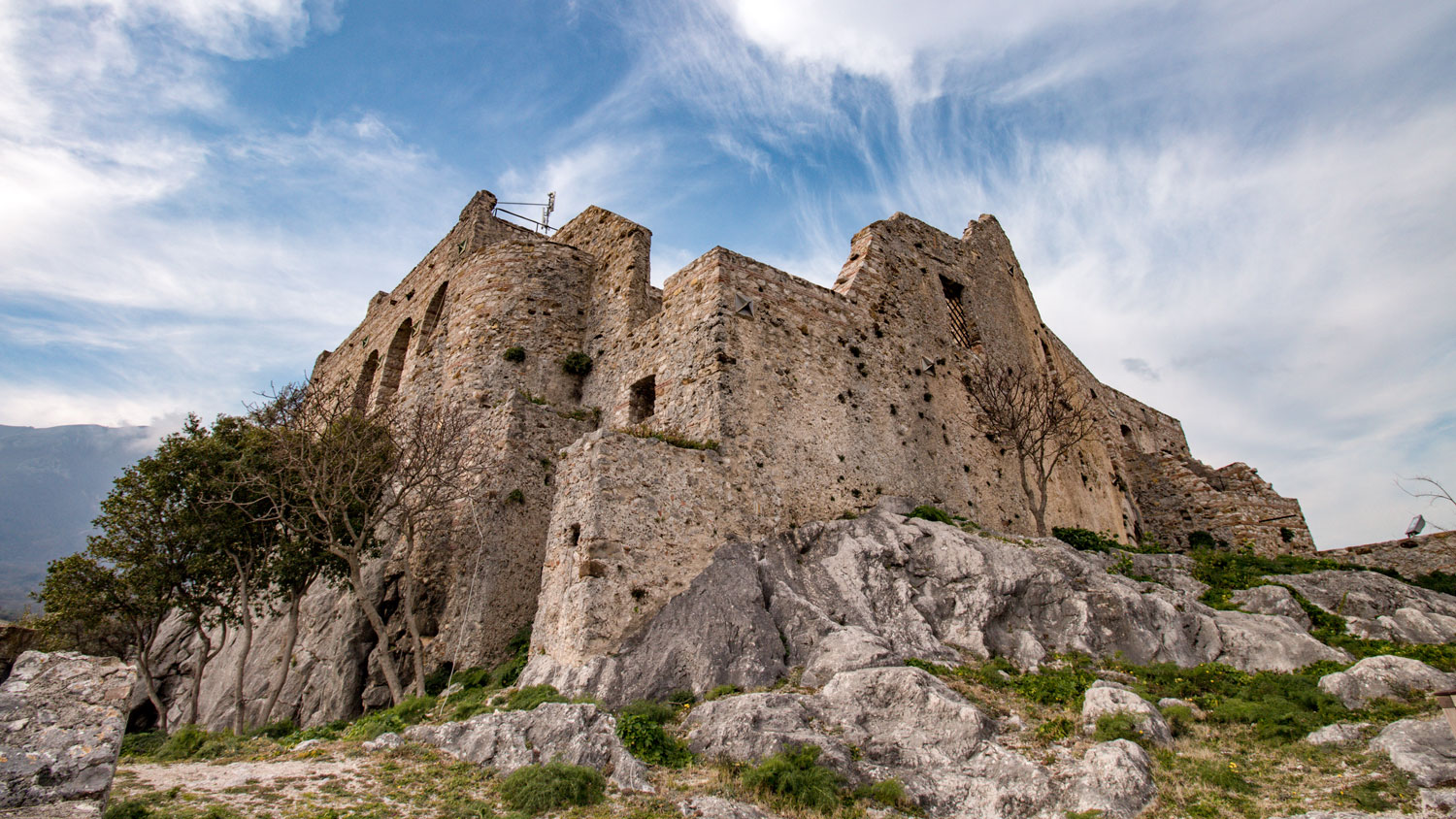 Senerchia e Quaglietta: rocca e borgo fantasma